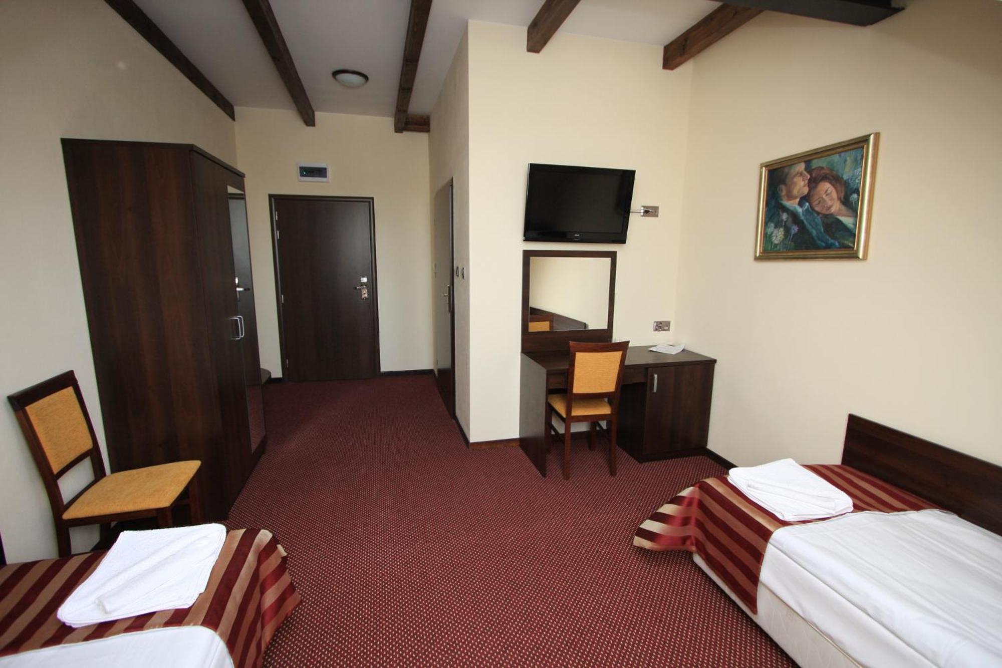 Cztery Wiatry Aparthotel Korytnica  Exterior foto