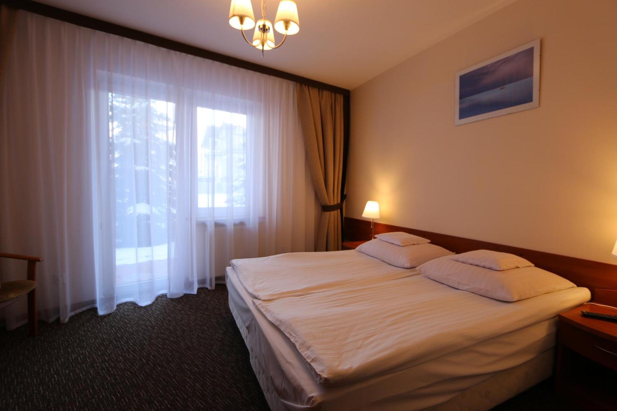 Cztery Wiatry Aparthotel Korytnica  Exterior foto